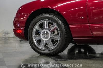 2004 Ford Thunderbird