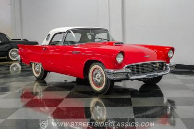 1957 Ford Thunderbird