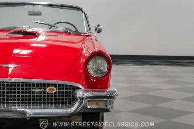 1957 Ford Thunderbird