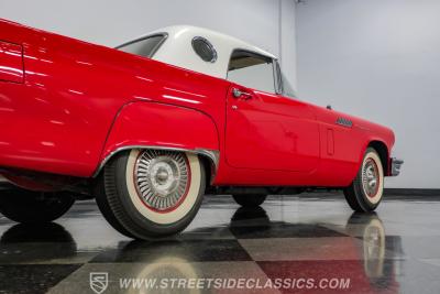 1957 Ford Thunderbird