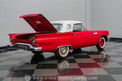 1957 Ford Thunderbird