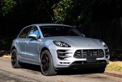2016 Porsche Macan Turbo