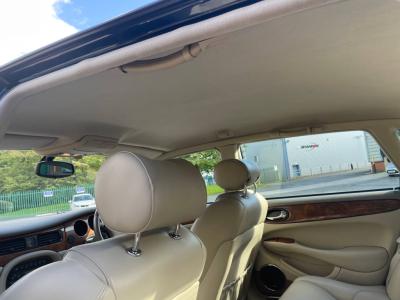 2000 Jaguar XJR