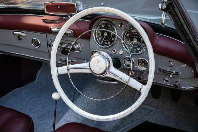 1960 Mercedes - Benz 190 SL