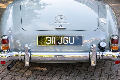 1960 Mercedes - Benz 190 SL
