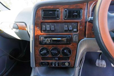 2001 LONDON TAXIS TX1 BRONZE