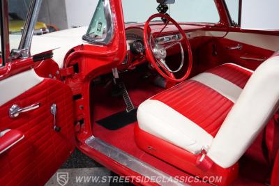 1957 Ford Fairlane 500 Club Victoria