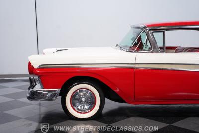 1957 Ford Fairlane 500 Club Victoria