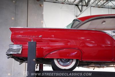 1957 Ford Fairlane 500 Club Victoria