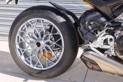 2024 Ducati V4S