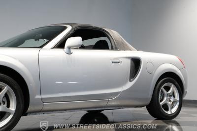 2001 Toyota MR2 Spyder