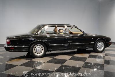 1998 Jaguar XJ Vanden Plas