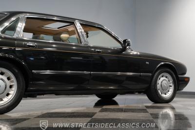 1998 Jaguar XJ Vanden Plas