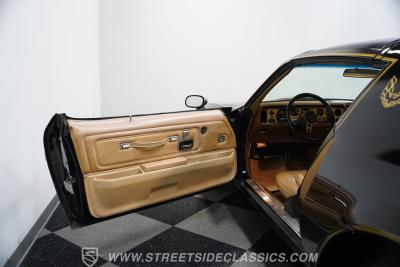 1977 Pontiac Firebird Trans Am Y82 Special Edition