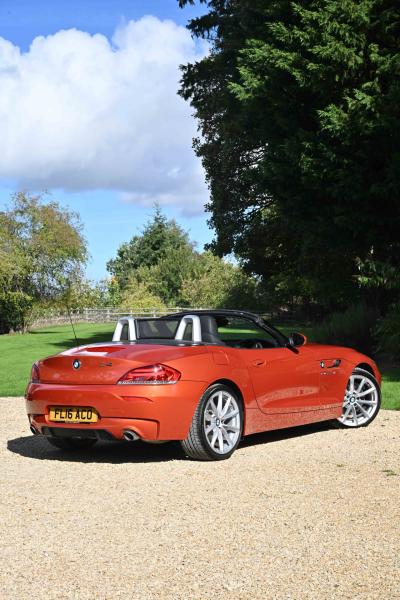2016 BMW Z4 Convertible (sDrive 35is)