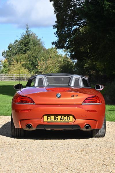 2016 BMW Z4 Convertible (sDrive 35is)