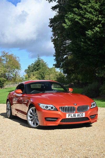 2016 BMW Z4 Convertible (sDrive 35is)