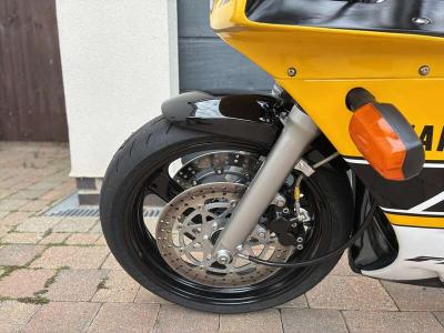 1992 Yamaha FZR400RR 3TJ1