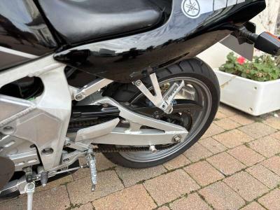 1998 Yamaha FZR400