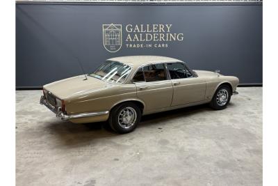 1972 Jaguar XJ6 4.2 Series 1 &ldquo;Ascot Fawn with dark Buckskin&rdquo;