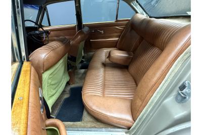 1972 Jaguar XJ6 4.2 Series 1 &ldquo;Ascot Fawn with dark Buckskin&rdquo;