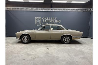 1972 Jaguar XJ6 4.2 Series 1 &ldquo;Ascot Fawn with dark Buckskin&rdquo;