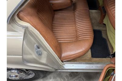 1972 Jaguar XJ6 4.2 Series 1 &ldquo;Ascot Fawn with dark Buckskin&rdquo;