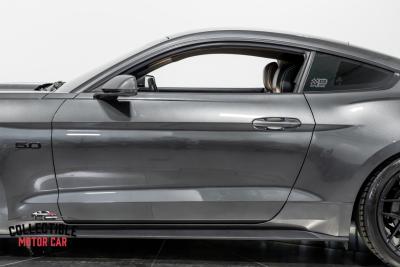2016 Ford Mustang Petty&rsquo;s Garage King Edition #008
