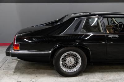 1989 Jaguar XJS BLACK/TAN COUPE