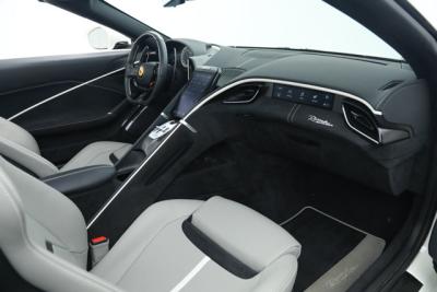 2024 Ferrari ROMA SPIDER