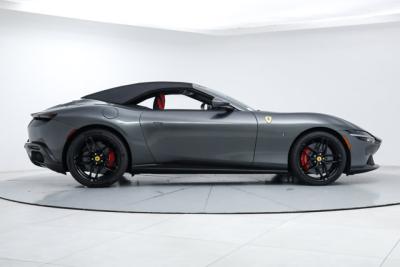 2025 Ferrari ROMA SPIDER