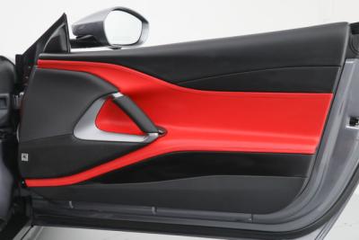 2021 Ferrari 812 GTS
