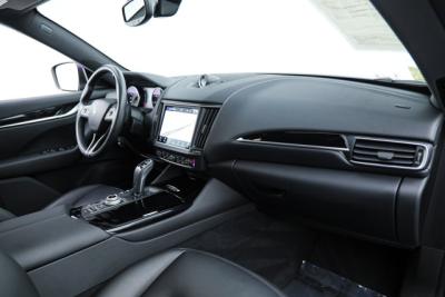 2023 Maserati Levante