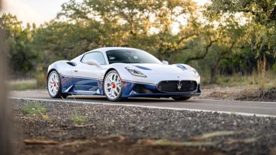 2025 Maserati MC20 Icona