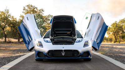 2025 Maserati MC20 Icona