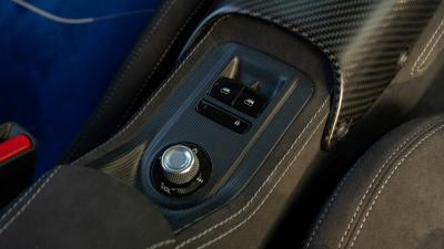 2025 Maserati MC20 Icona
