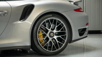 2014 Porsche 911 Turbo S Coupe