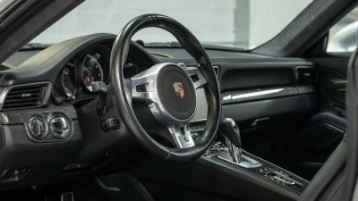 2014 Porsche 911 Turbo S Coupe