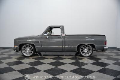1983 GMC C1500 Restomod