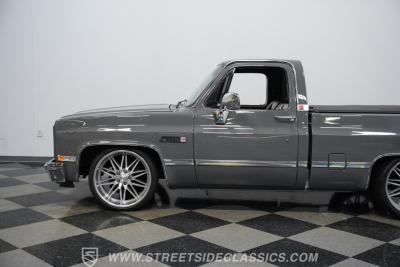 1983 GMC C1500 Restomod