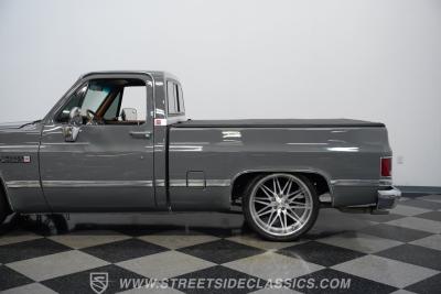 1983 GMC C1500 Restomod