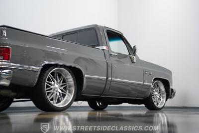 1983 GMC C1500 Restomod