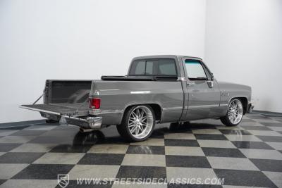 1983 GMC C1500 Restomod