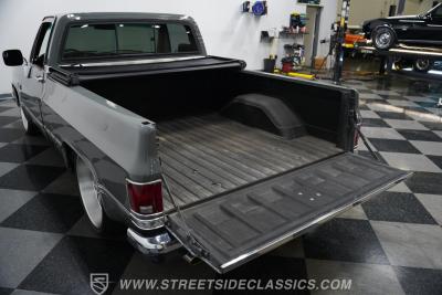 1983 GMC C1500 Restomod