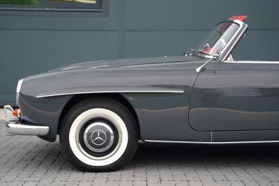 1961 Mercedes - Benz 190SL