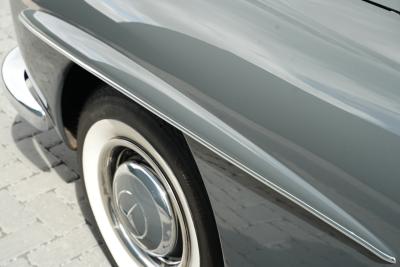 1961 Mercedes - Benz 190SL