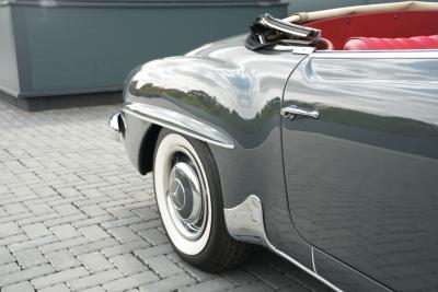 1961 Mercedes - Benz 190SL