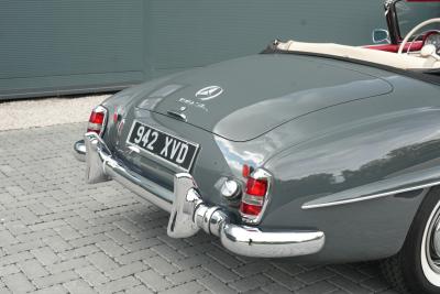 1961 Mercedes - Benz 190SL
