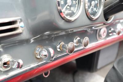1961 Mercedes - Benz 190SL