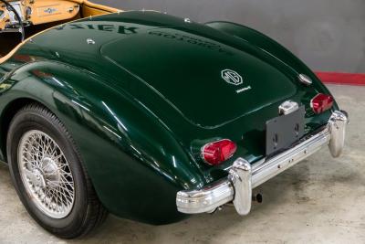 1962 MG MGA MK II BRITISH RACING GREEN